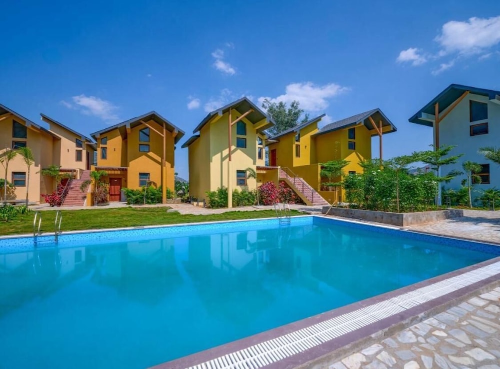 Vinti Resort, Ambaji 17/18