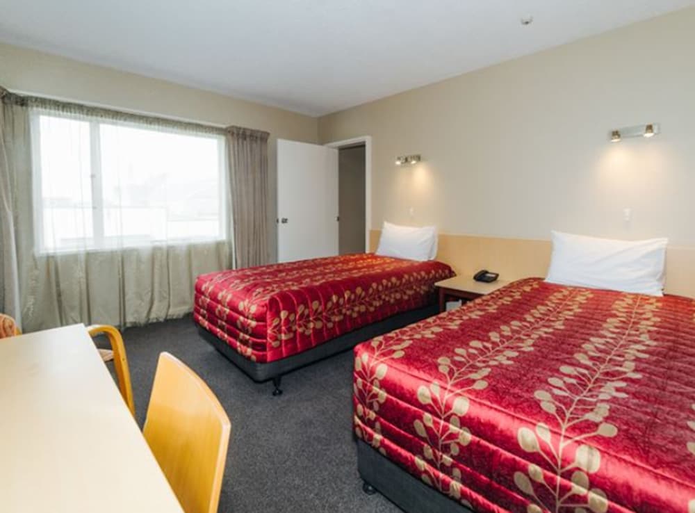 Brydone Hotel Oamaru 6/22