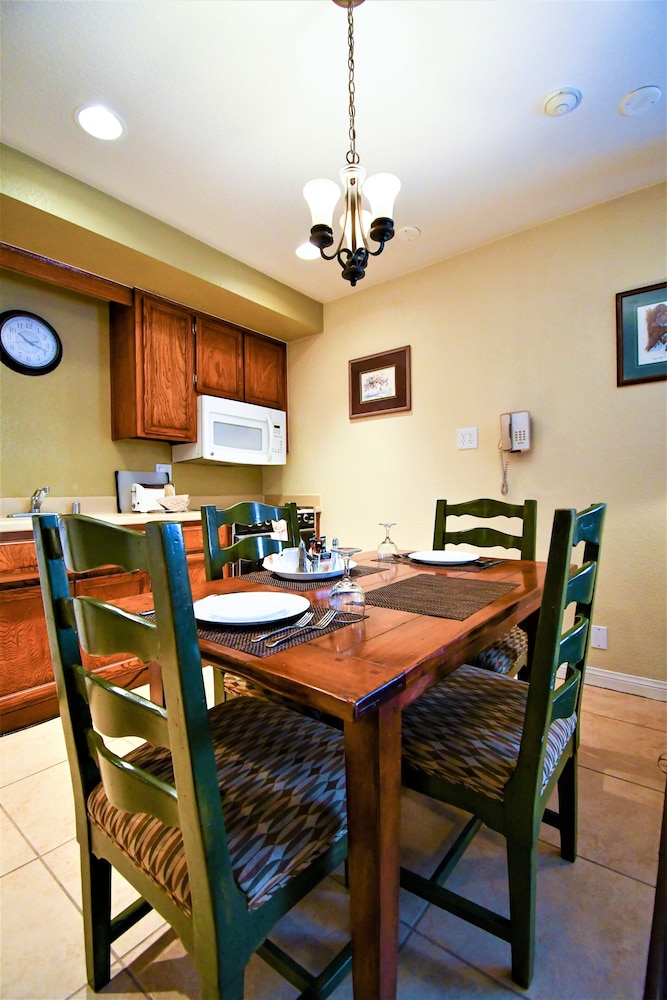 Getaways at Snow Lake Lodge 40/50