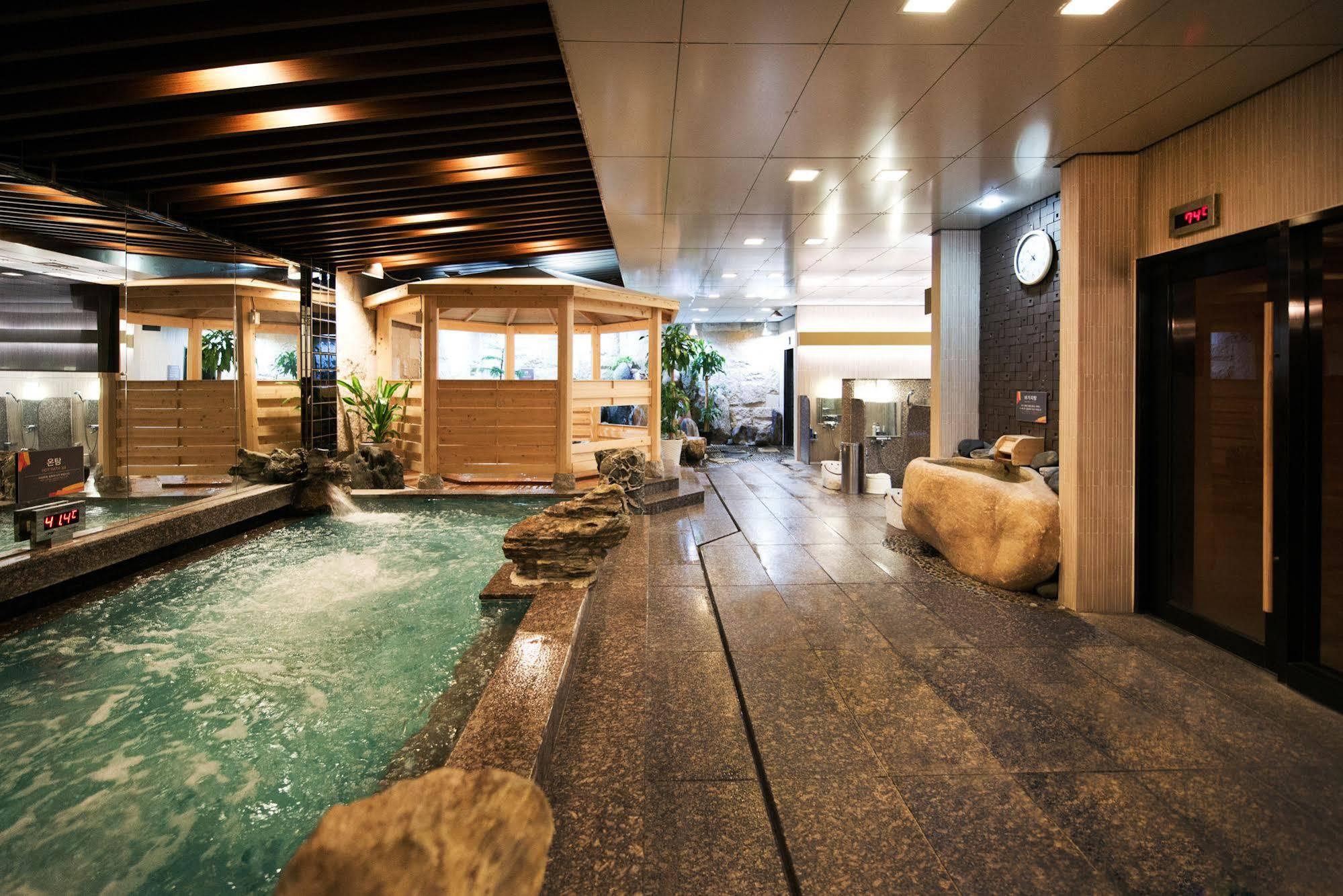 Klaven Hotel Myeongdong City Hall 49/61