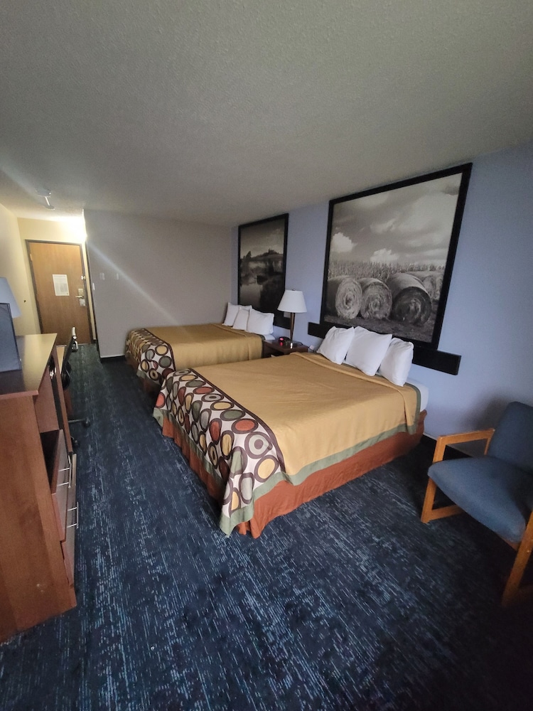 Super 8 by Wyndham Valentine NE 20/63