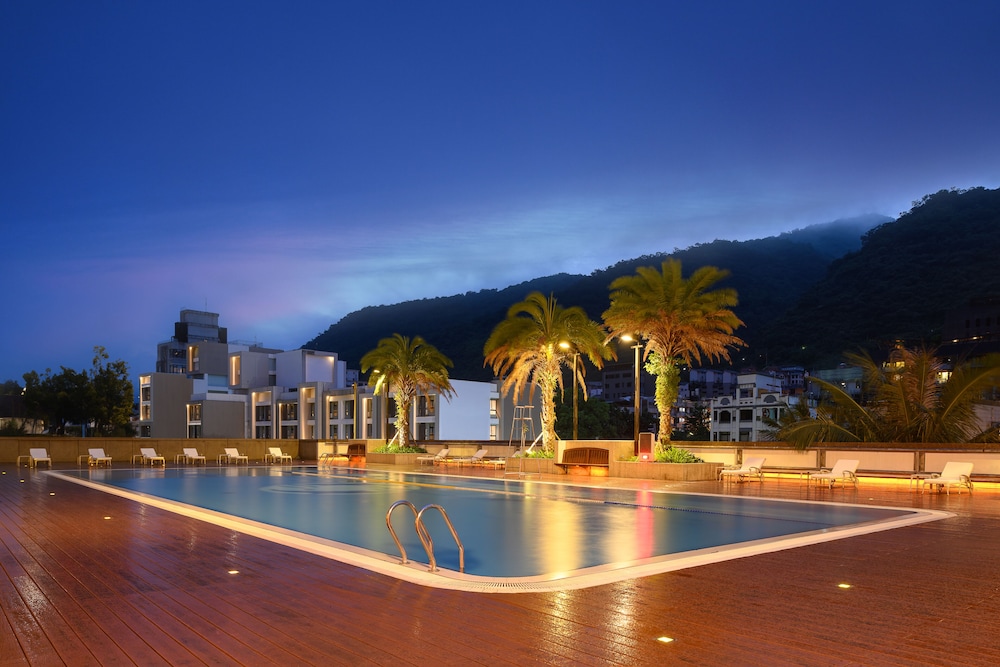 Evergreen Resort Hotel Jiaosi 65/70