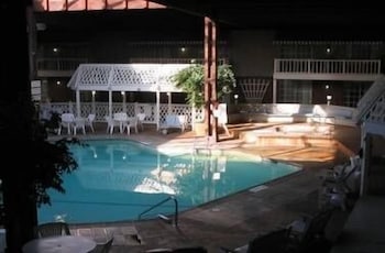Sturbridge Host Hotel 26/71