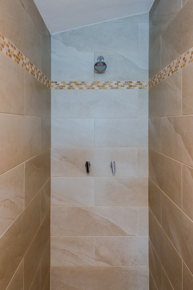 Villas Picalu Studios & Suites 50/50
