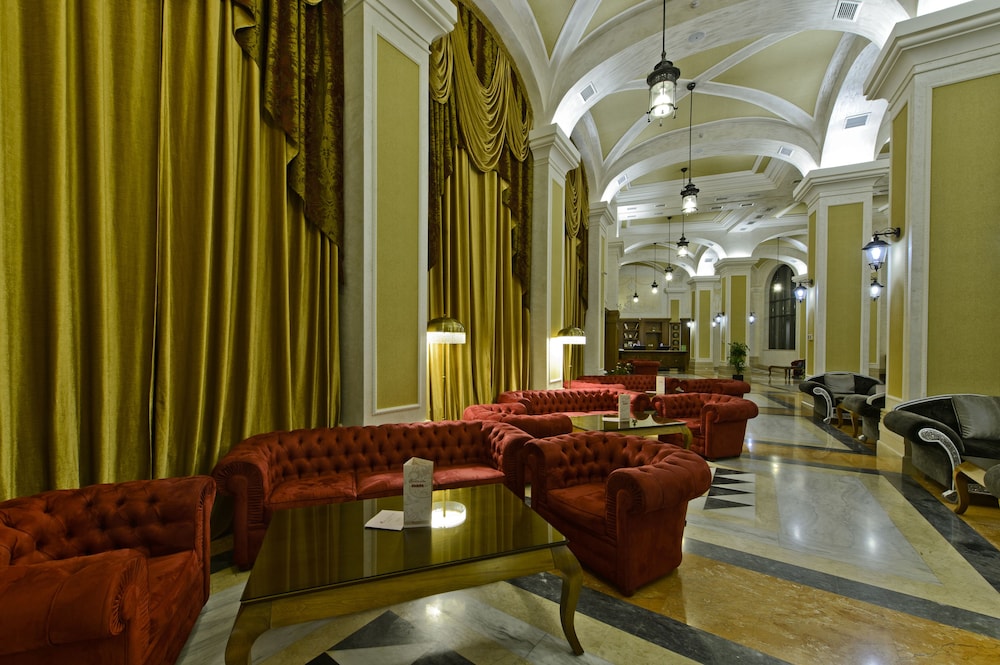 Colosseum Marina Hotel Batumi 58/72