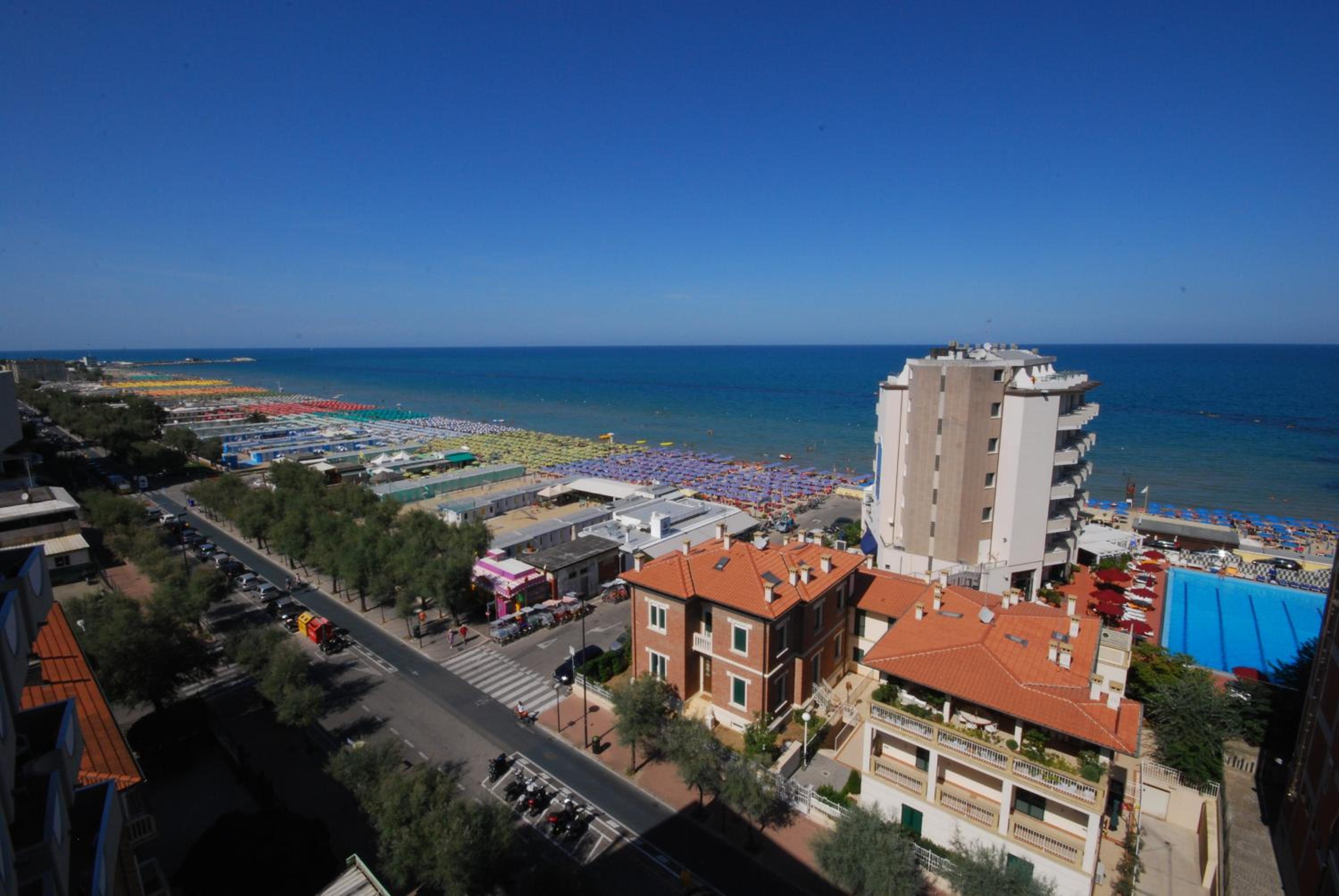 Hotel Caravelle Pesaro 37/44
