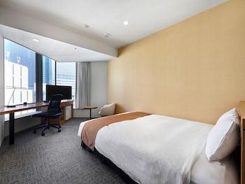 Moderate, Single, Double Bed