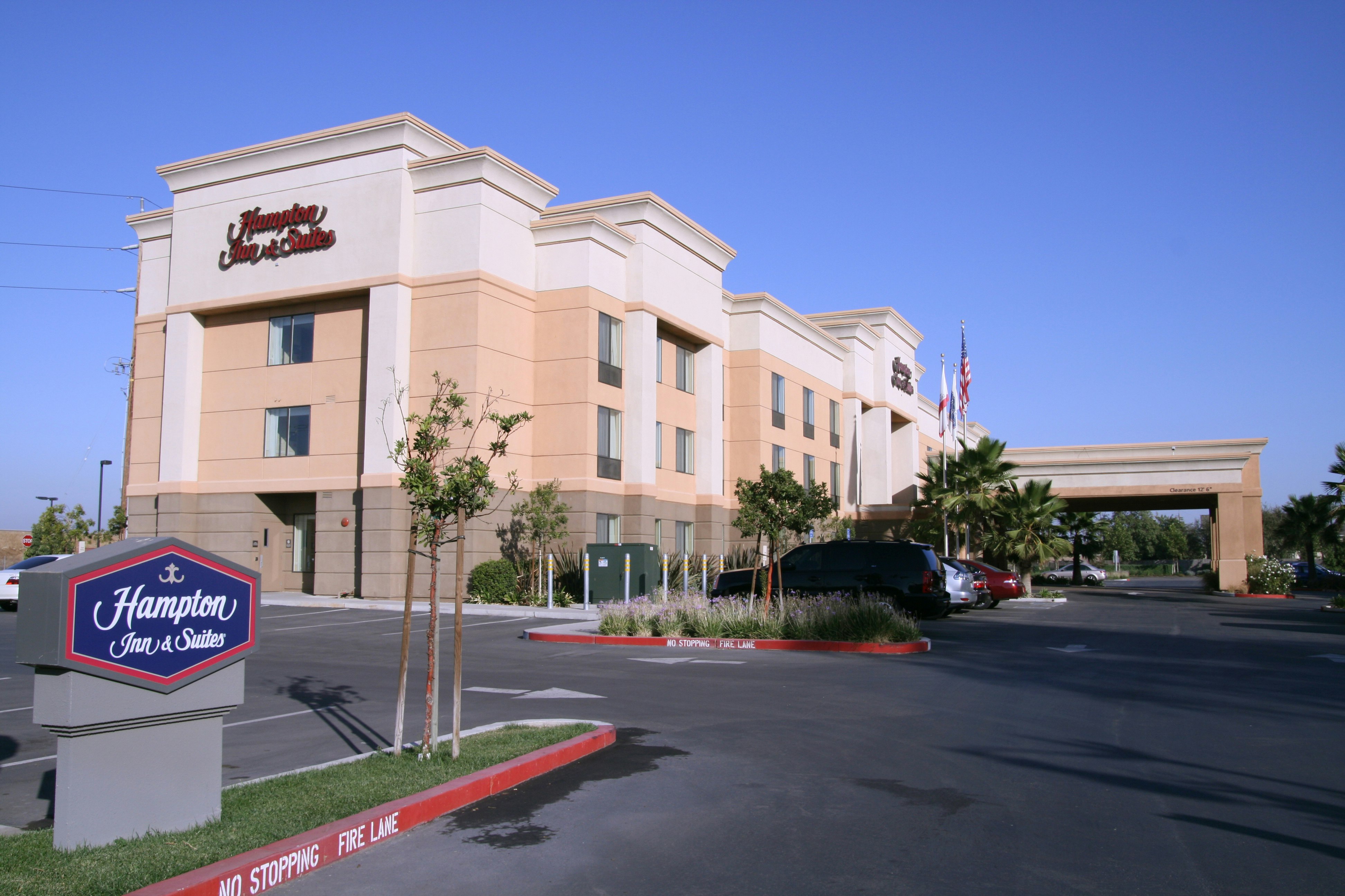 Hampton Inn and Suites Lathrop 53/61