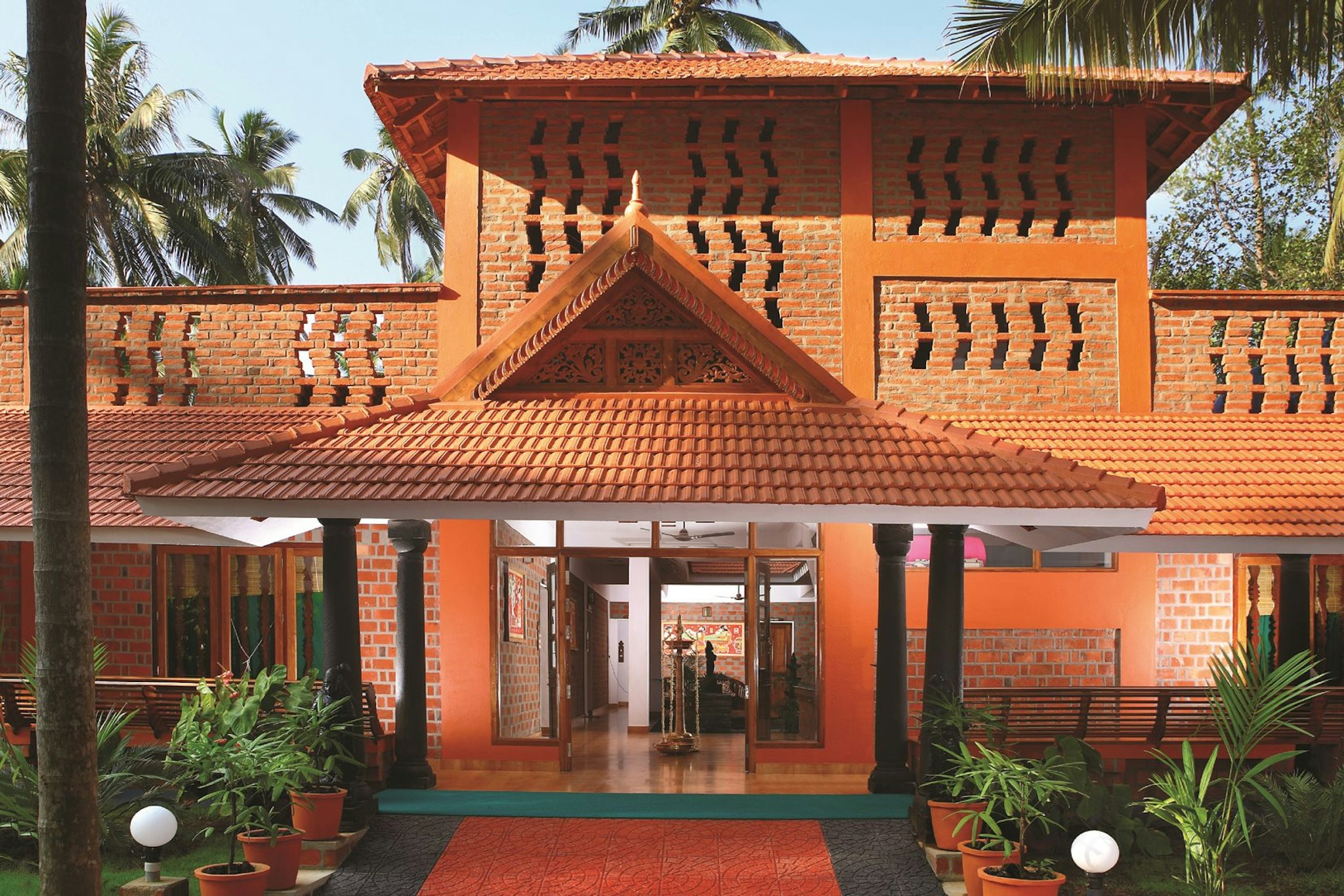 Beach and Lake Ayurvedic Resort 1/3