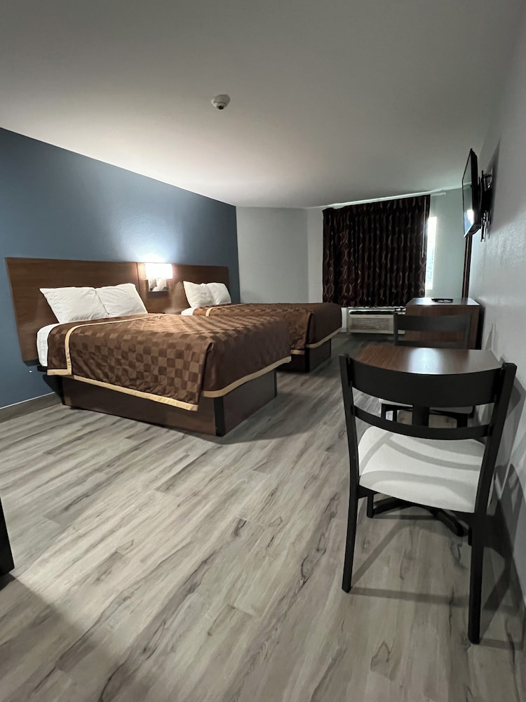 Relax Inn Channelview 26/39