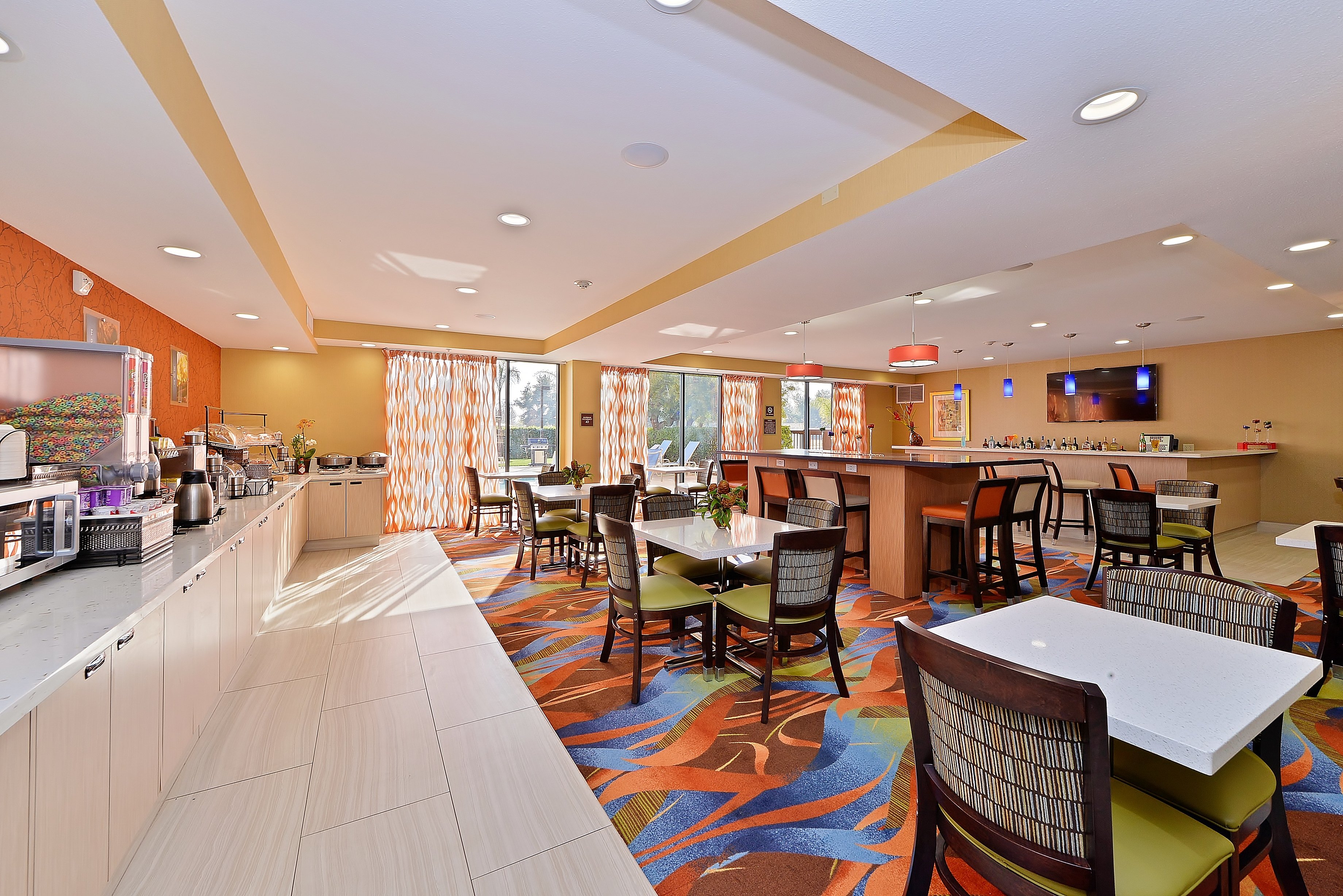 Best Western Plus Fresno Airport Hotel 43/68