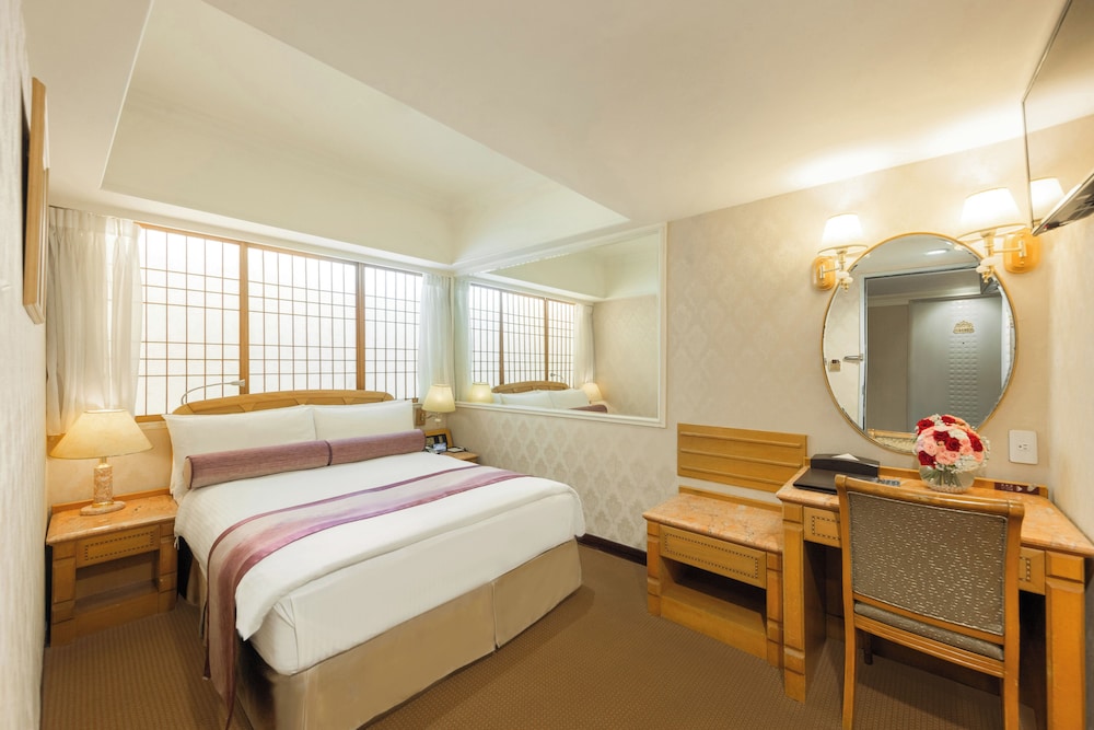 Economy, Double Bed, No Window، Cosmos Hotel Taipei 2/5