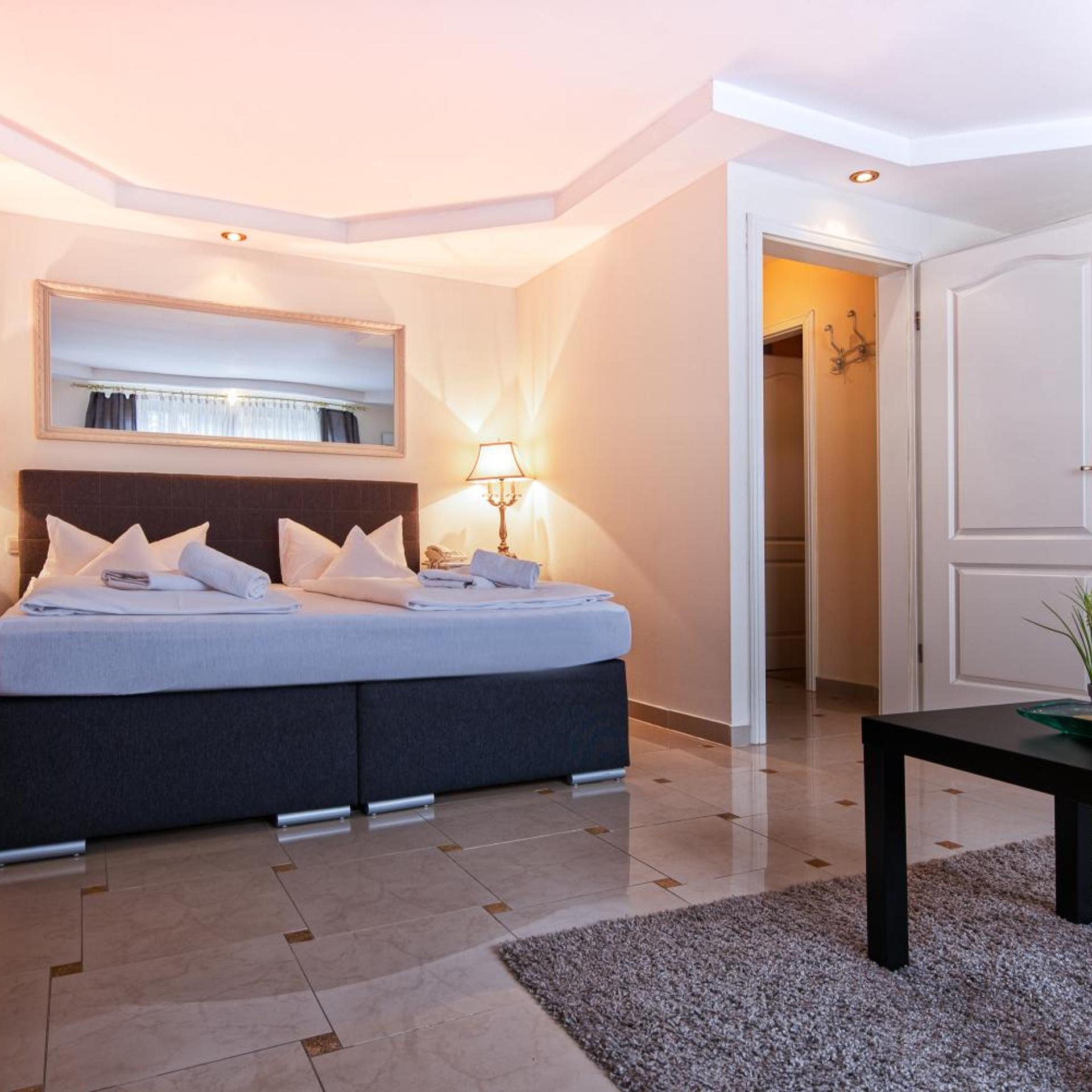 Central-Hotel am Konigshof 7/50