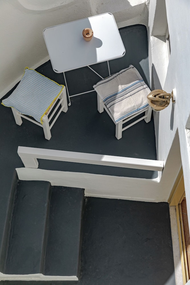 Villa Ariadni 37/50