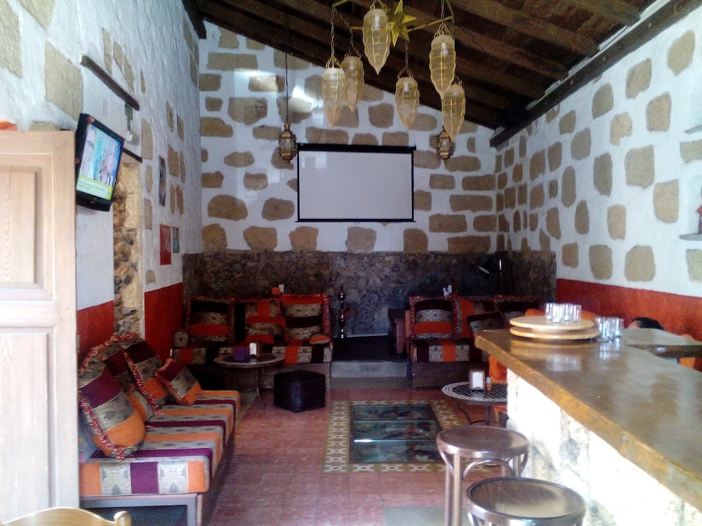 Hotel Rural 4 Esquinas 50/53