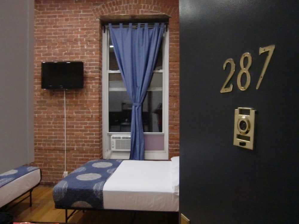 Studios Midtown Manhattan 23/50