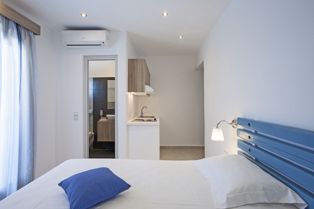 Colosseo Studios & Apartments 11/41