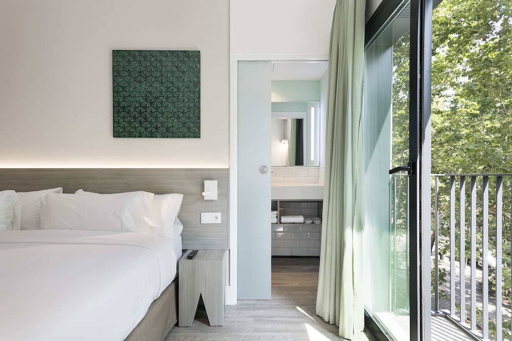 Niu Barcelona 5/64