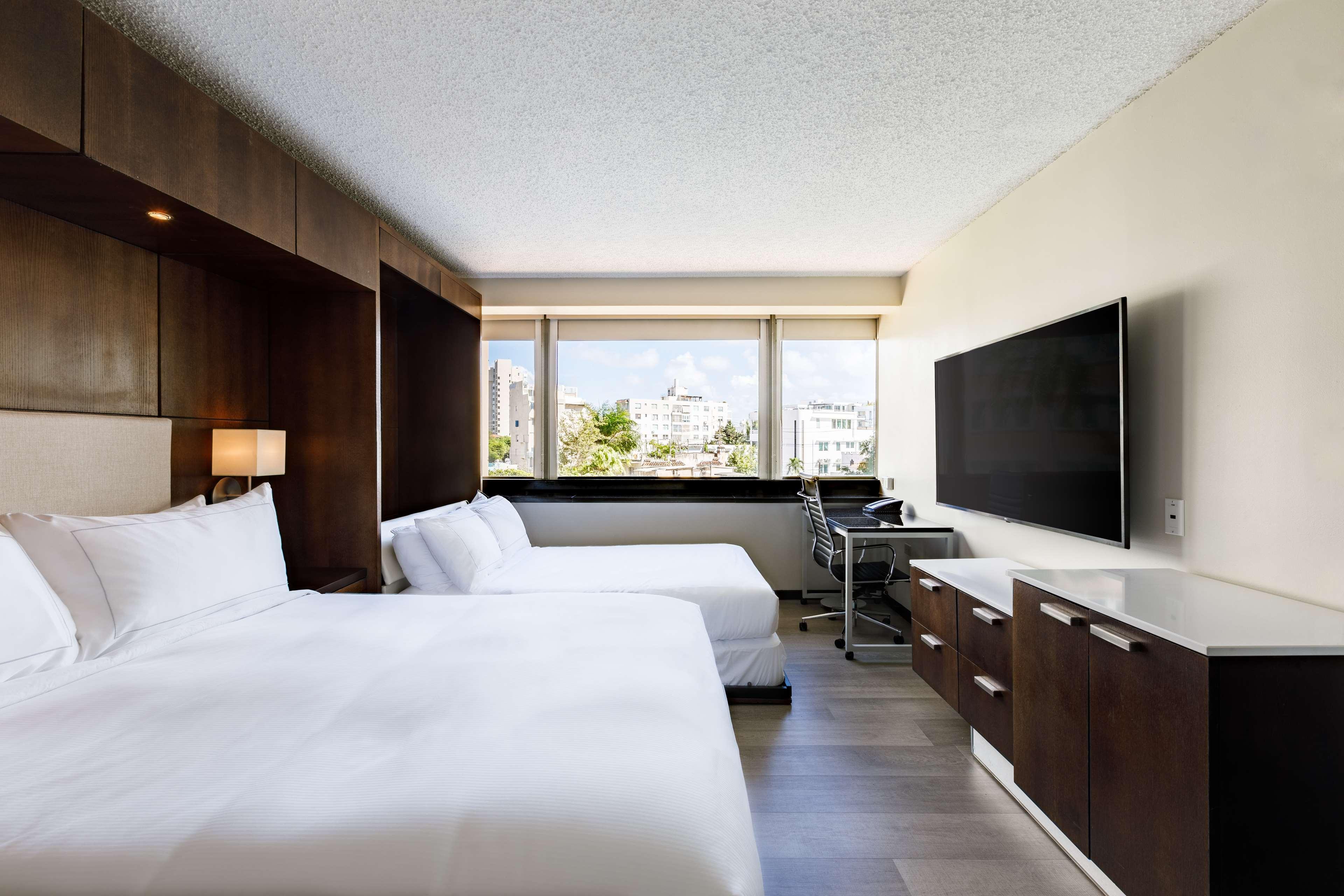 ROOM, MURPHY BED, QUEEN BED, GARDEN VIEW