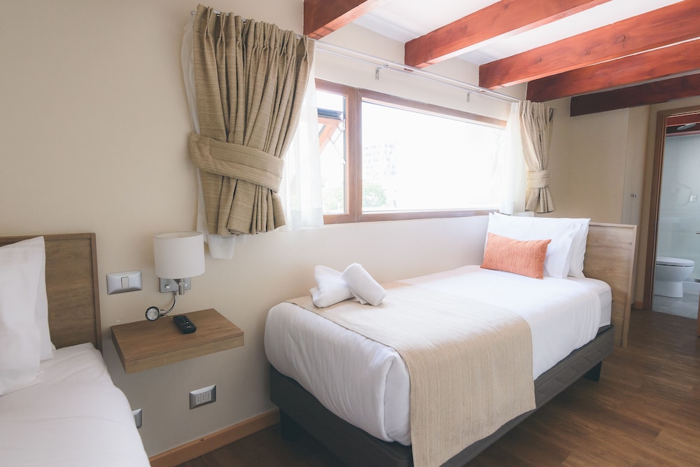 Tagle Hotel Boutique 12/64