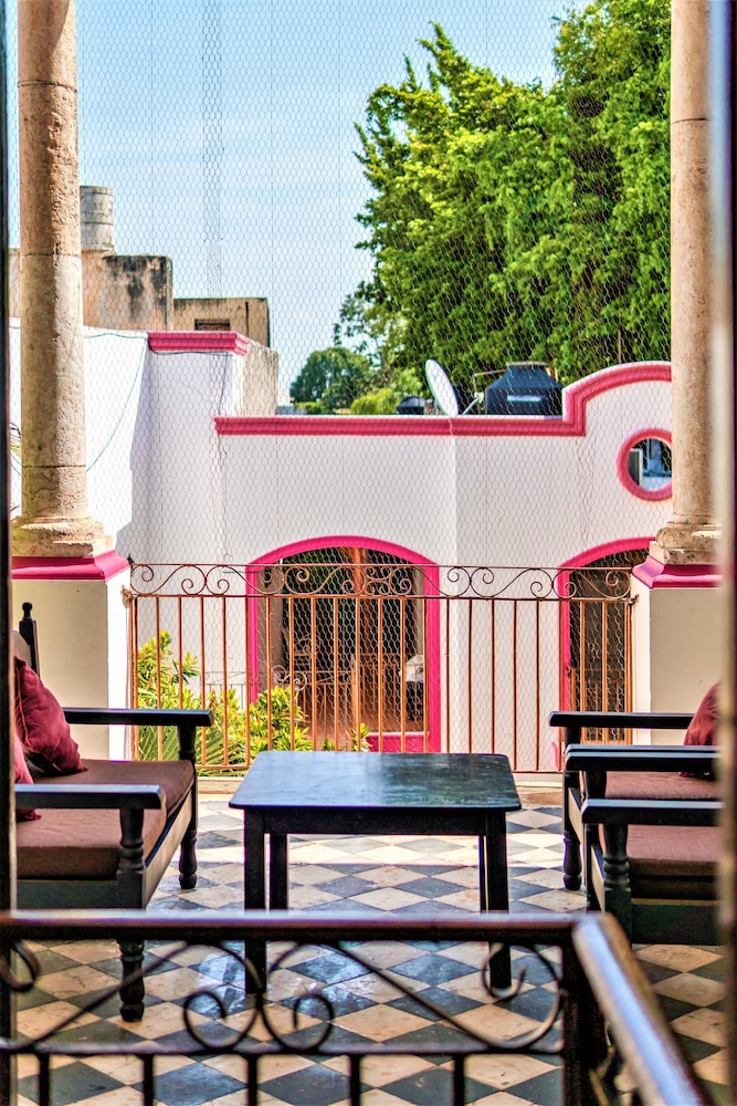 Hotel Gran Centenario 51/56