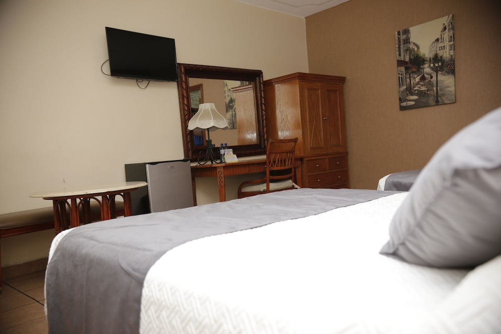 Hotel Posada Santa Fe 15/50