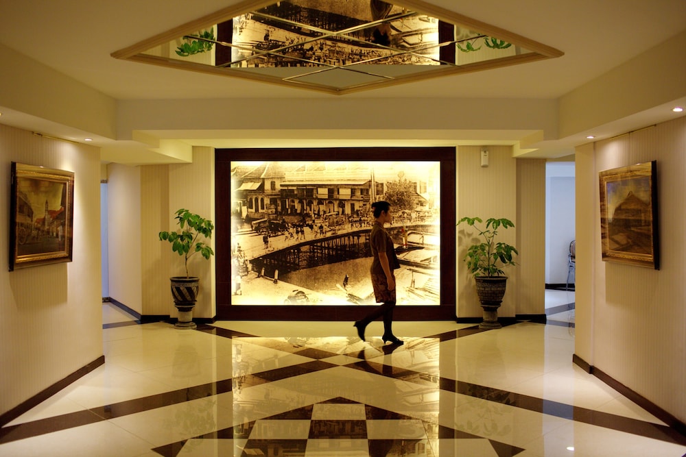 Varna Culture Hotel Soerabaia 5/49