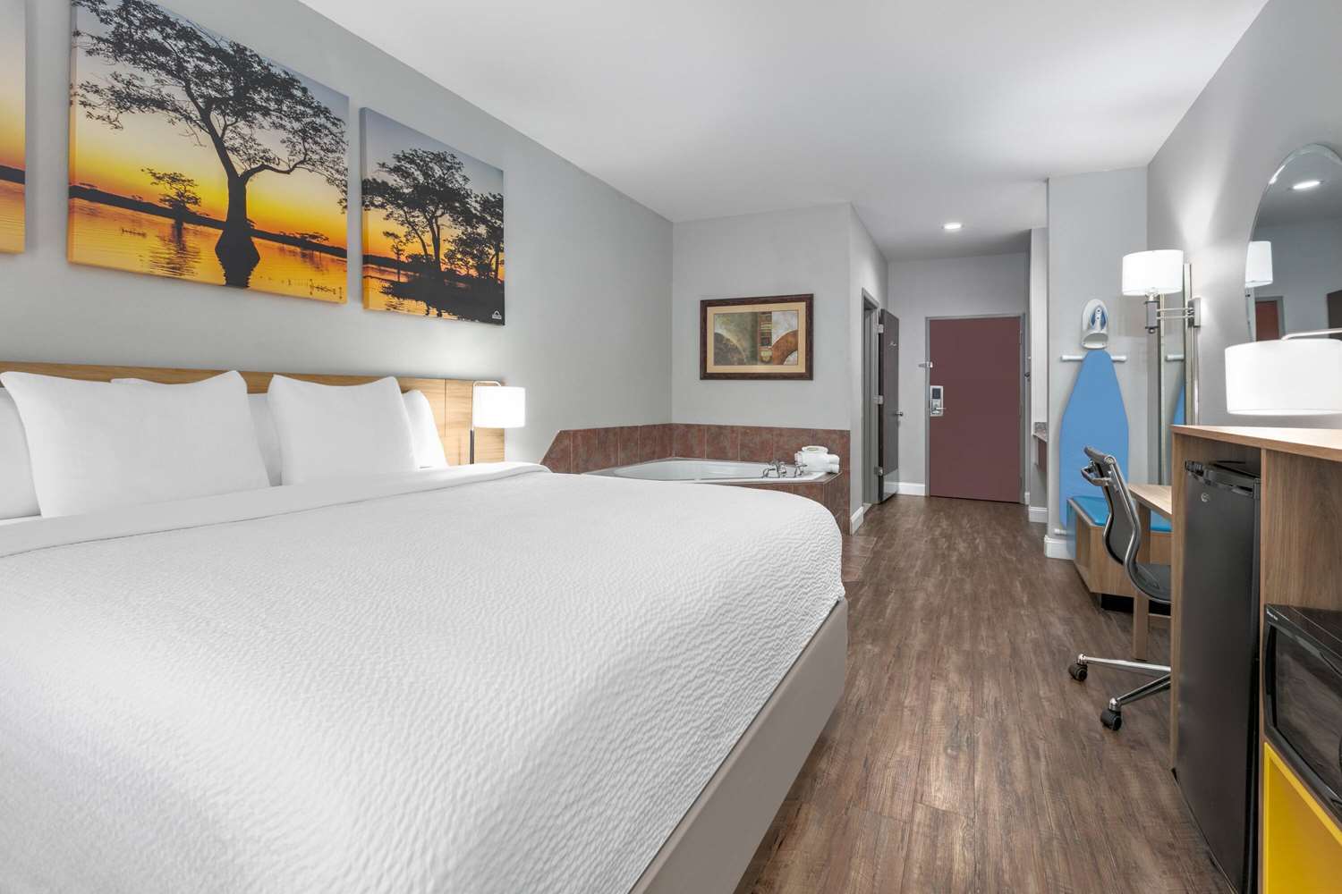 Days Inn & Suites By Wyndham Cabot 16/56