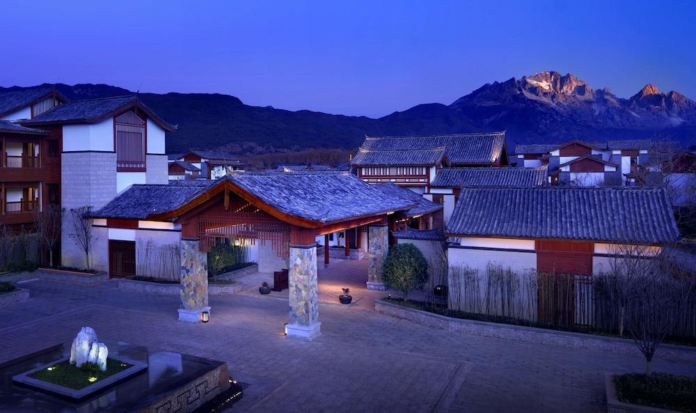 Jinmao Purelax Lijiang, The Unbound Collection By Hyatt 68/70