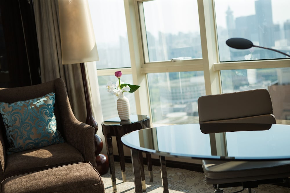 Renaissance Pudong 39/41