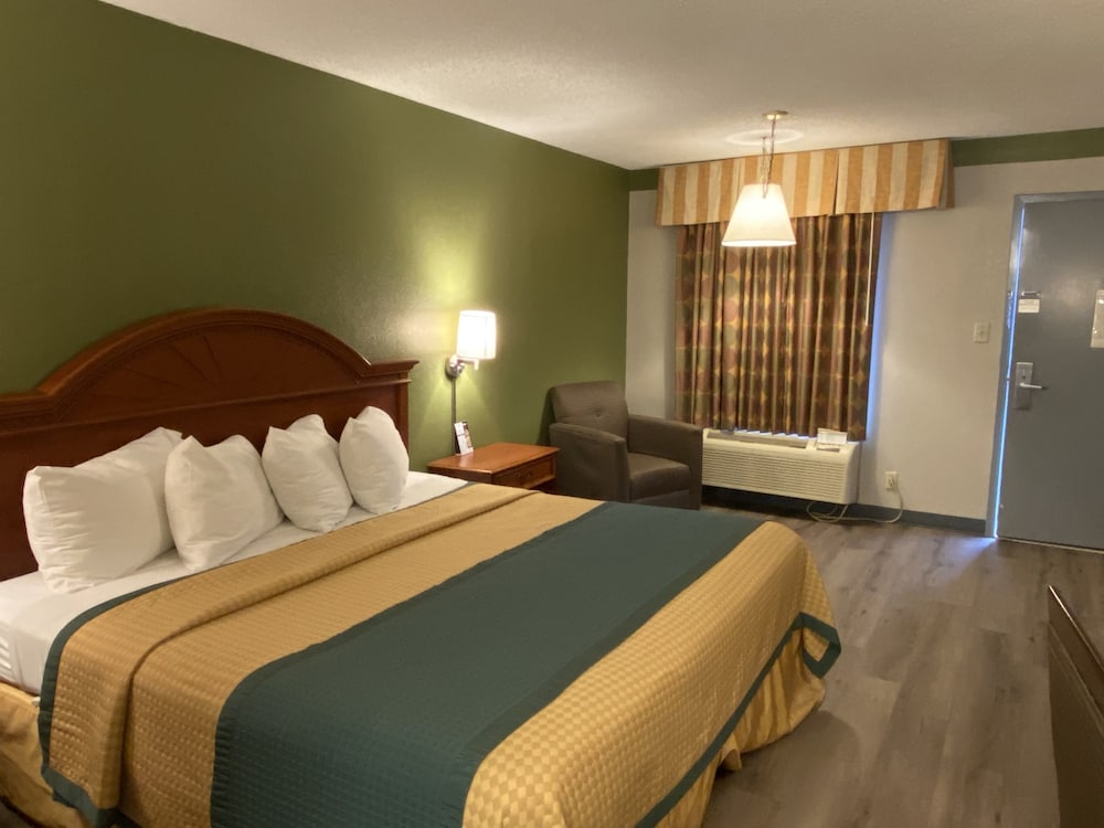Room, Single, 2 Double Beds, King Bed, Smoking