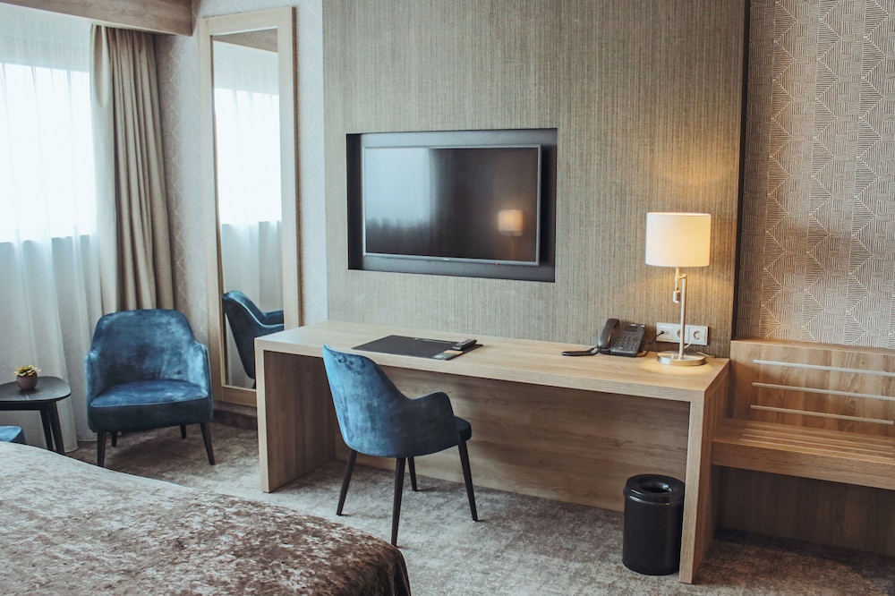 Van Der Valk Princeville 30/42