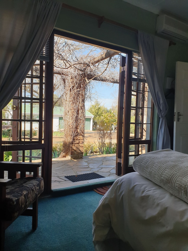Springfontein Guest House 5/36