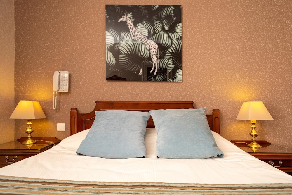 Hotel Aguado 48/72