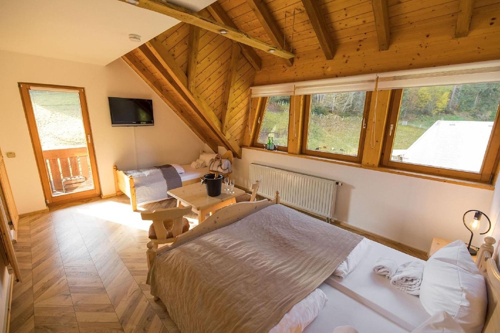 Krauter Chalet 7/48