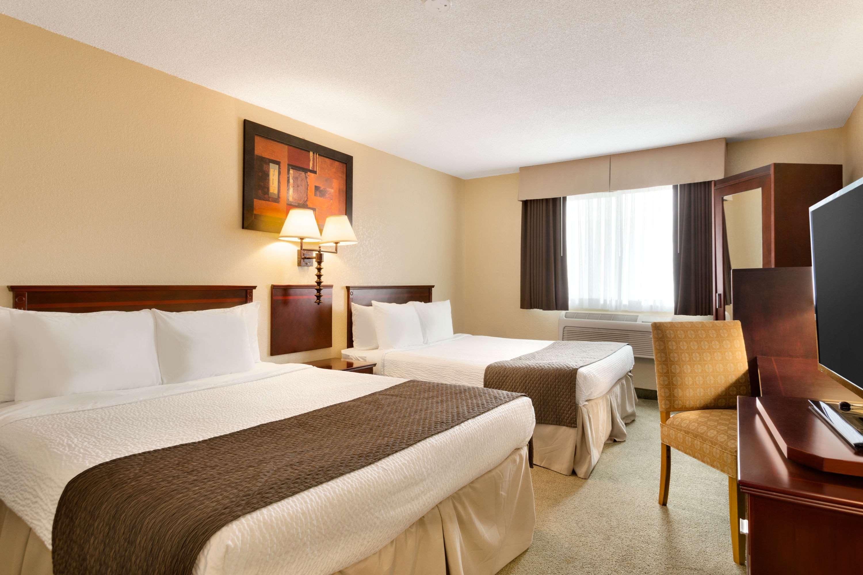 Wallaceburg Inn 9/18