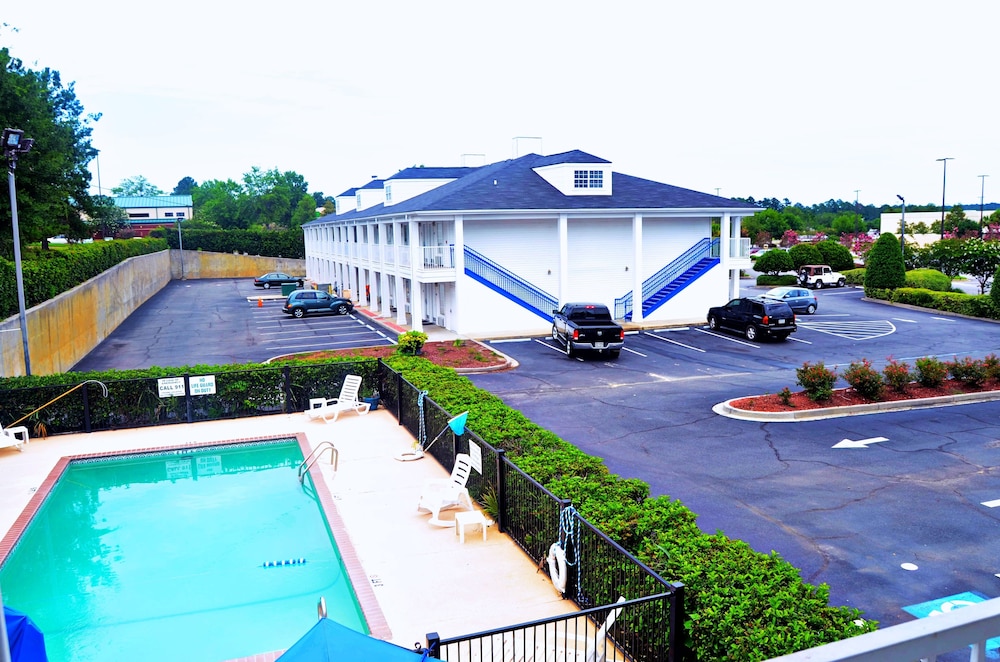 Baymont By Wyndham Valdosta At Valdosta Mall 9/36