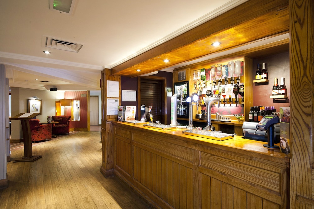 Premier Inn Glasgow Airport 6/41