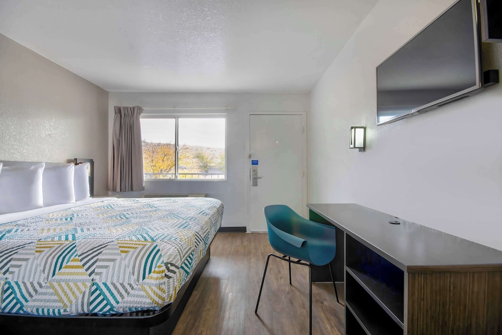 Studio6 Albuquerque, NM - Midtown 19/38