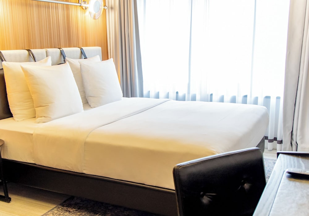 MUZE Hotel Dusseldorf - Handwritten Collection 11/49