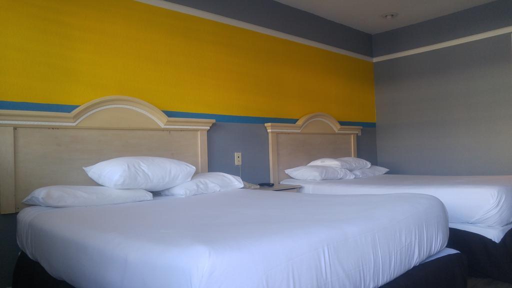 Riviera Motel 15/22