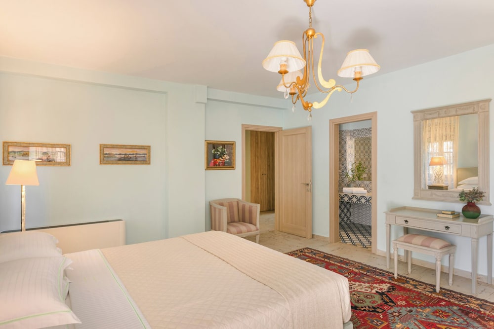 Luxury, Villa, 6 Beds, 2 Queen Beds, Sofa, Villas Kefalonia 4/10