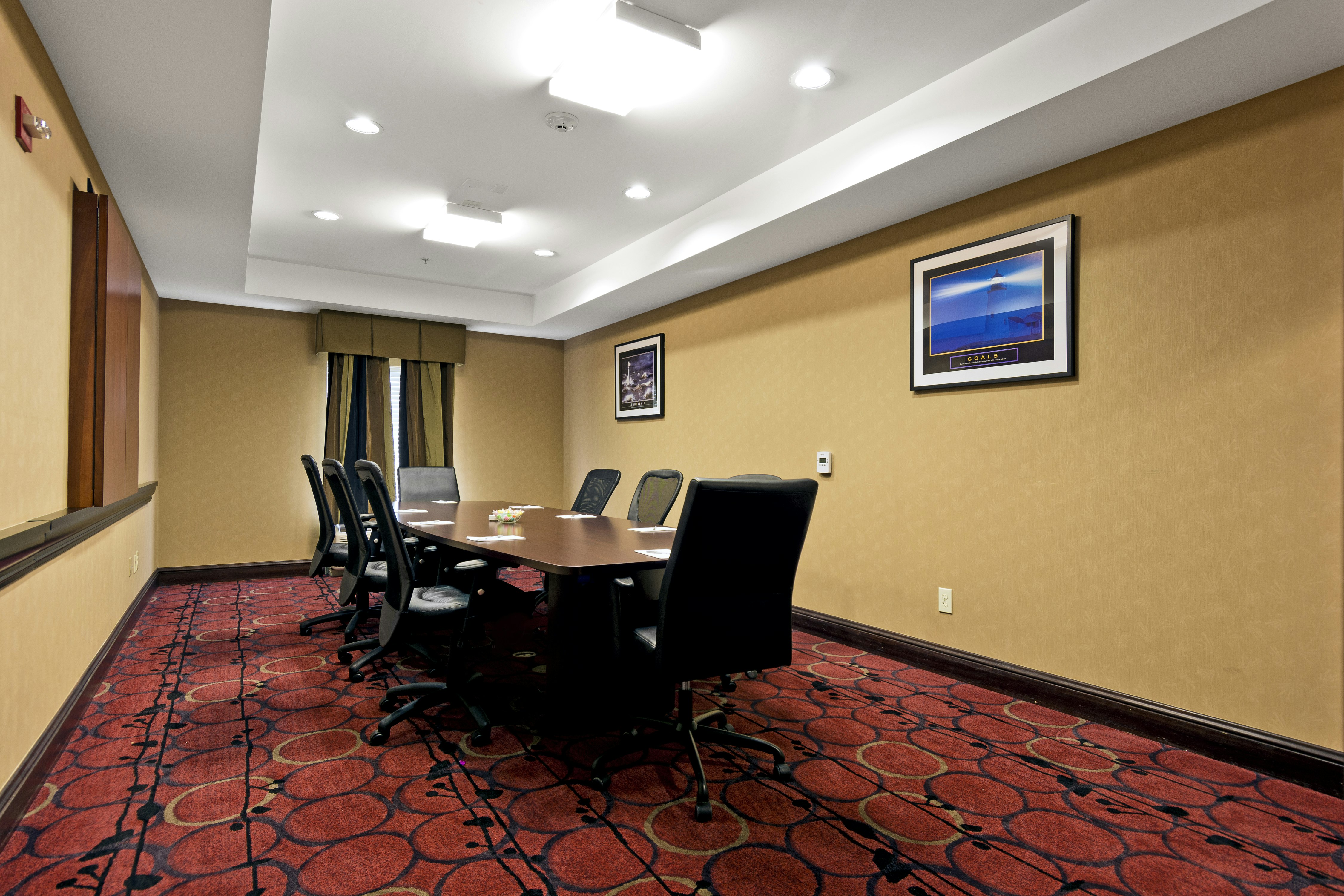 Hampton Inn Statesville 64/72