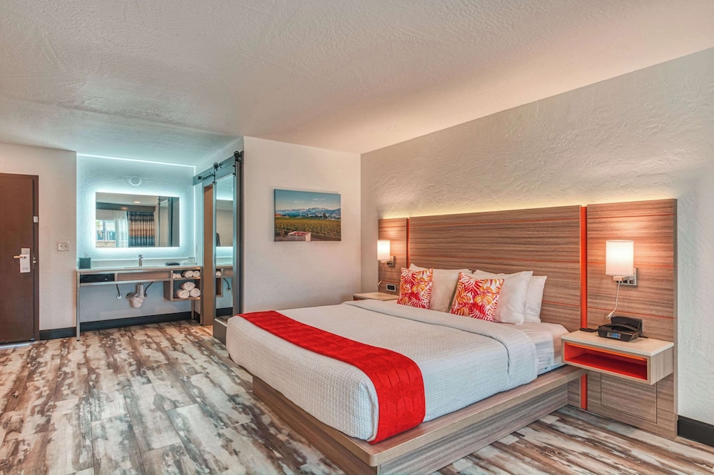 Casa Via Mar Inn, an Ascend Collection Hotel 29/85