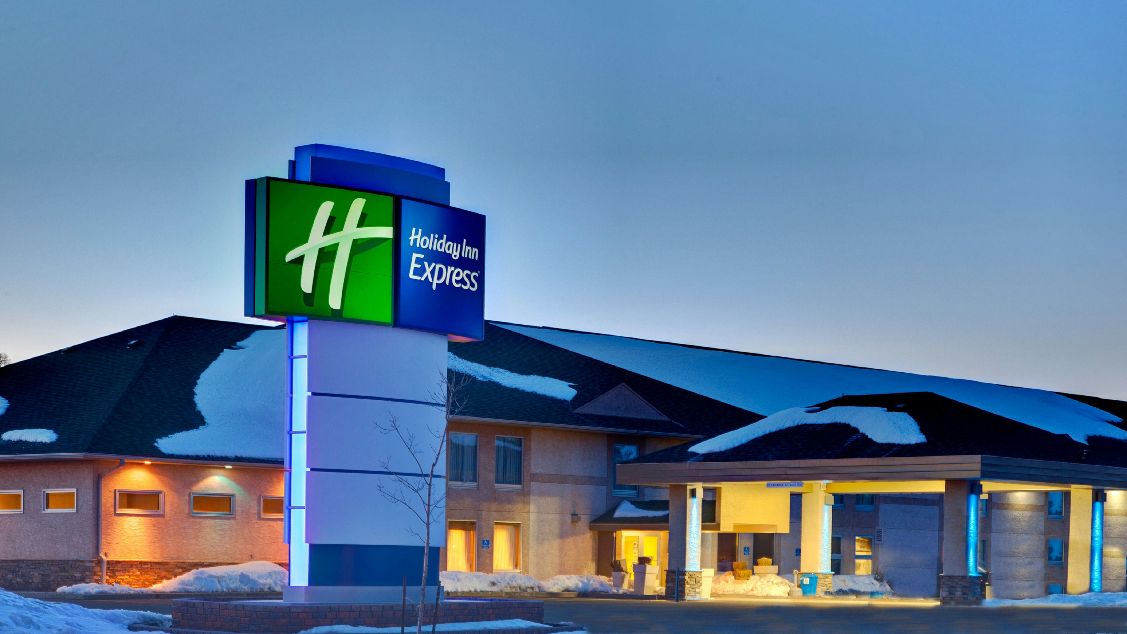 Holiday Inn Express Dryden 2/57