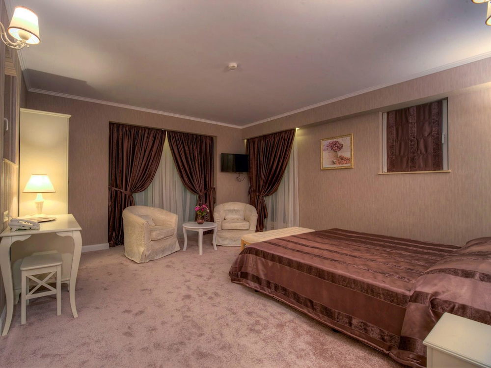 Family Hotel Agoncev 6/41