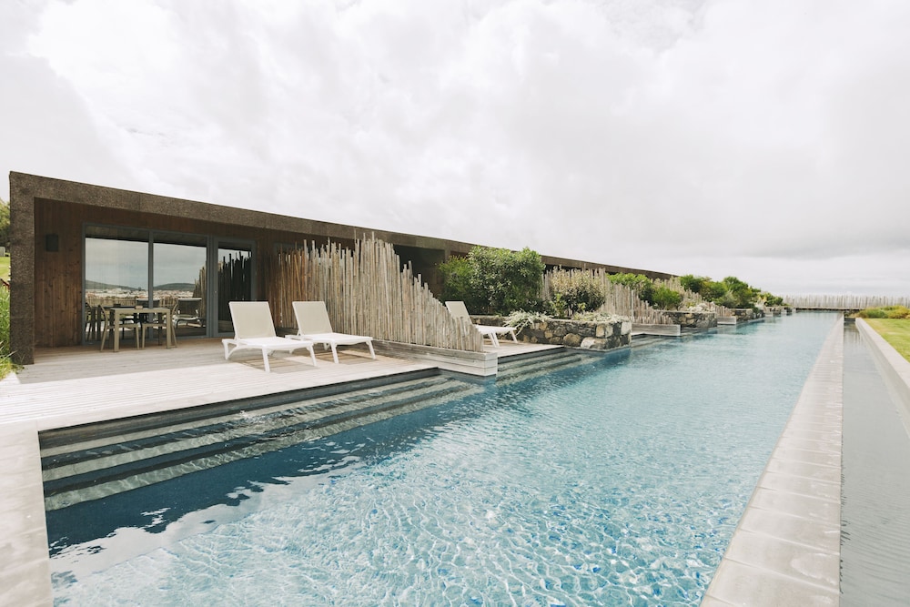 Santa Barbara Eco-Beach Resort 49/50