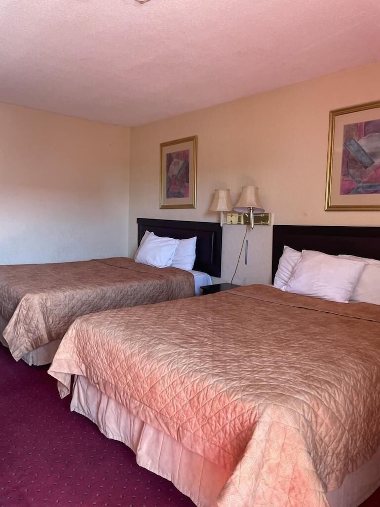 Niagara Lodge Suites 11/68