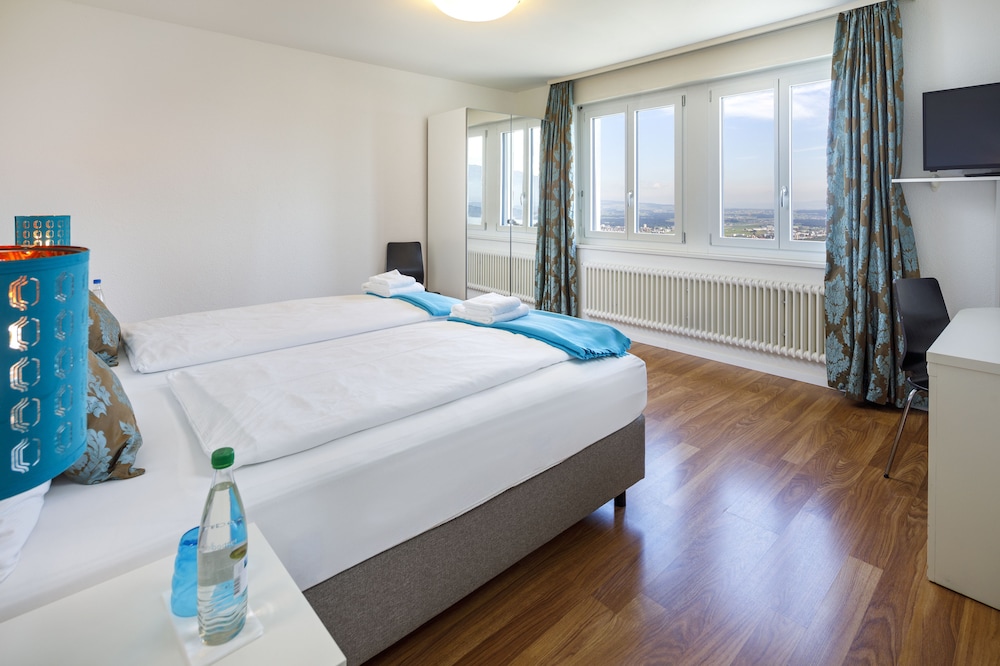 Hotel Sonnenberg 8/33