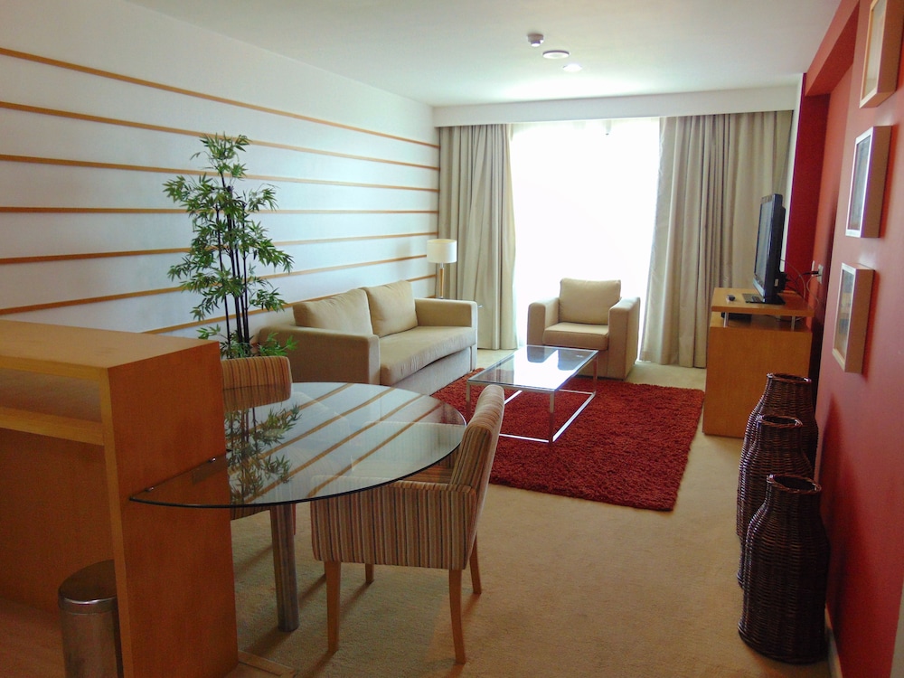 Mercure Macae Hotel 56/77